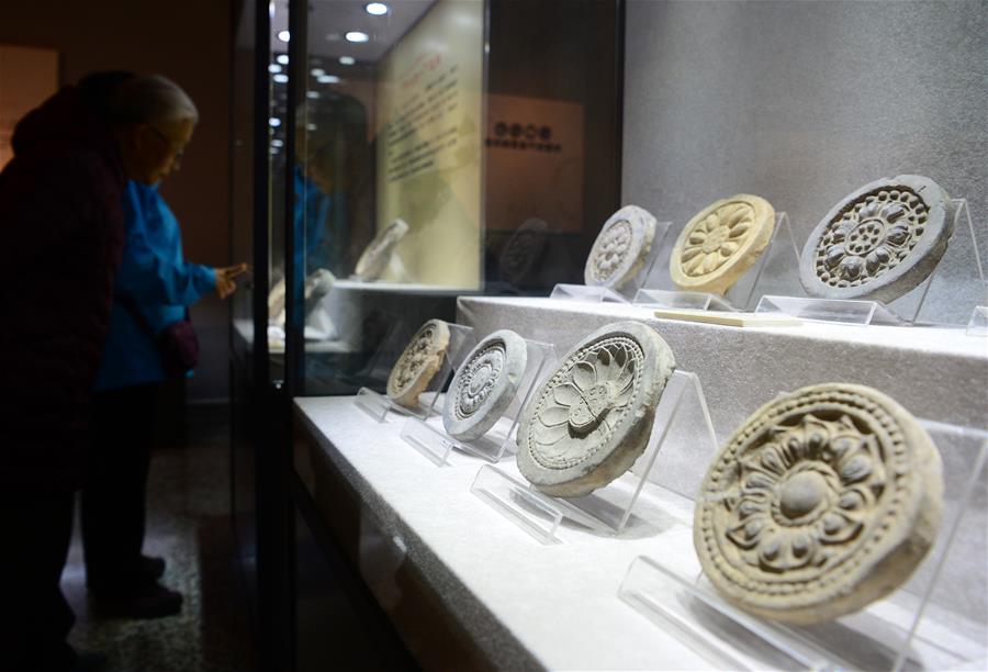 （晚報）（1）中國古代建筑構件展亮相西安